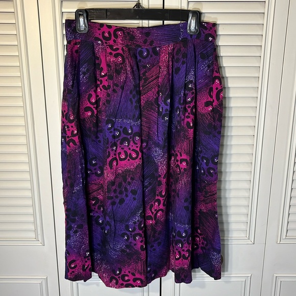 Kensington Court Dresses & Skirts - Vintage Animal Print Skirt Kensington Square Pink Purple